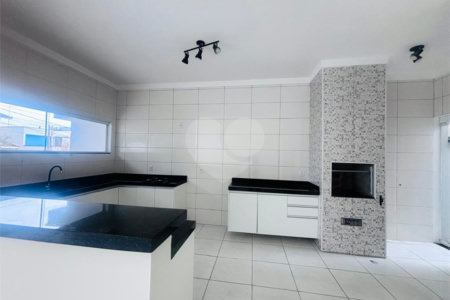 Casa à venda com 2 suítes no condomínio Horto Florestal III, Sorocaba - SP