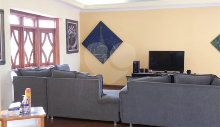 Casa à venda com 4 quartos, sendo 3 suítes,  no condomínio Arujá 5, Arujá - SP