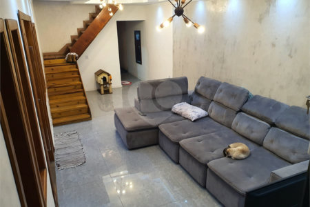 Sobrado à venda com 2 quartos, sendo 1 suíte, em Jardim Meliunas, São Paulo, SP