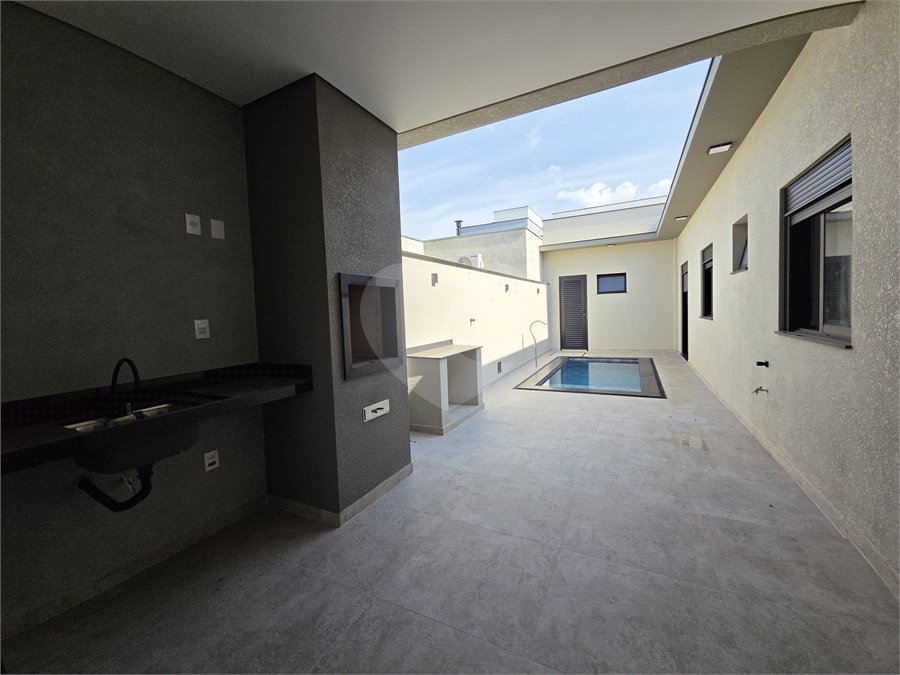 Casa à venda com 3 suítes no condomínio Helena Maria, Sorocaba - SP