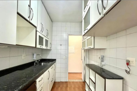 Apartamento à venda com 3 quartos, sendo 1 suíte,  em Vila Campestre, São Paulo, SP