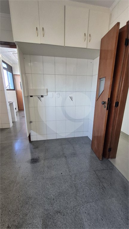 Apartamento à venda ou para alugar com 3 quartos, sendo 2 suítes, em Vila Romana, São Paulo, SP
