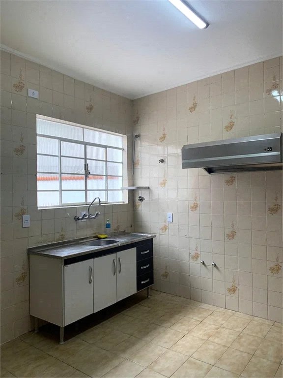 Sobrado à venda com 3 quartos em Vila Progredior, São Paulo, SP