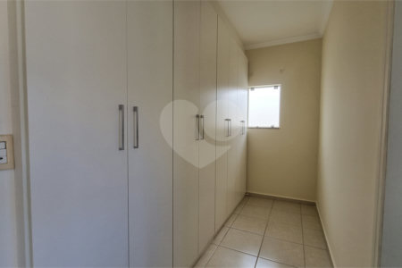 Casa à venda ou para alugar com 3 quartos, sendo 1 suíte,  no condomínio Residencial Villa dos Inglezes, Sorocaba - SP