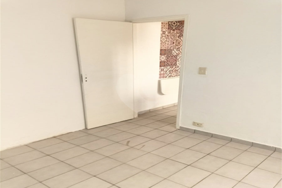 Sobrado à venda com 4 quartos, sendo 1 suíte, em Vila Nova Mazzei, São Paulo, SP