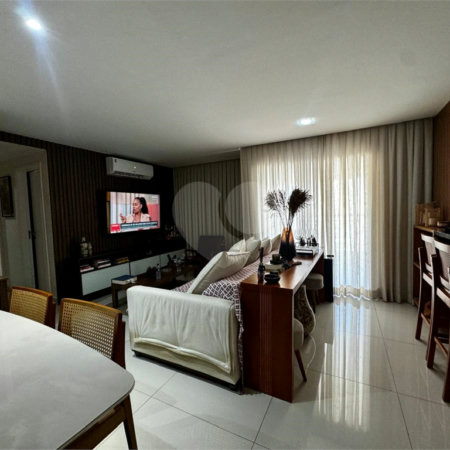 Apartamento à venda com 3 quartos, sendo 1 suíte, em Parque Reboucas, São Paulo, SP