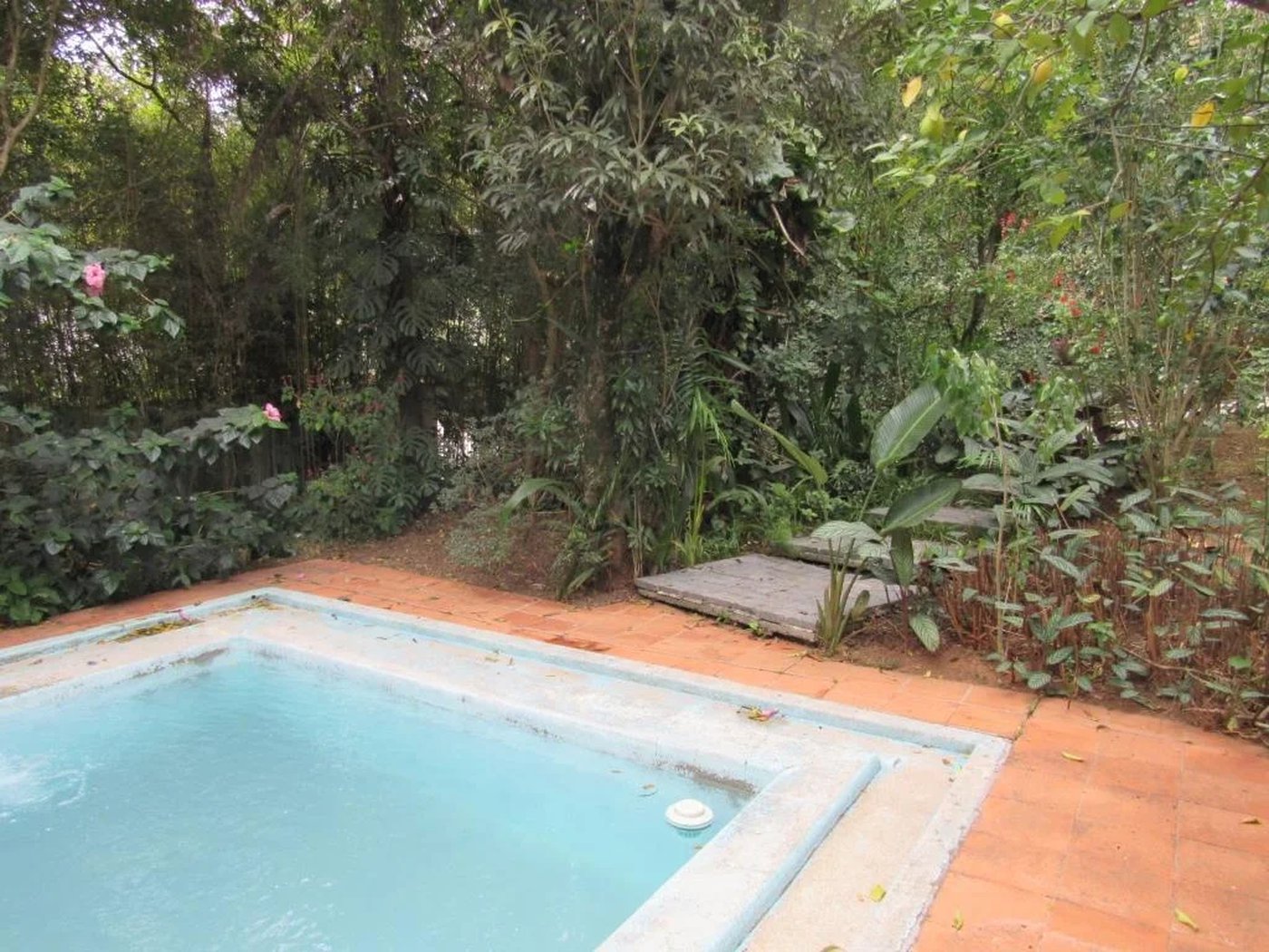 Casa Térrea à venda com 5 quartos, sendo 1 suíte, em Morumbi, São Paulo, SP
