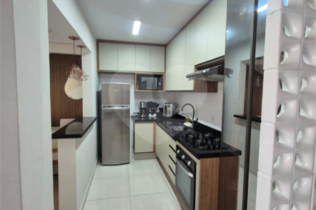 Casa em condomínio , com 72m² , 2 dormitórios , 1 vaga , à venda no bairro da Penha.