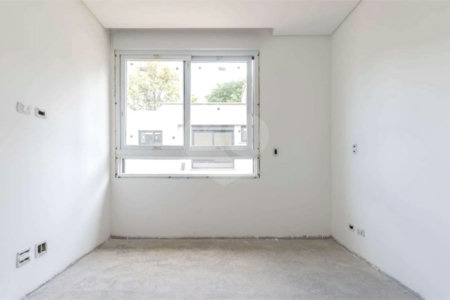 Casa à venda com 4 suítes no condomínio Venezia, São Paulo - SP