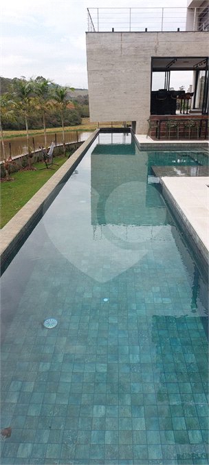 Casa à venda com 3 suítes no condomínio Figueira Garden, Atibaia - SP
