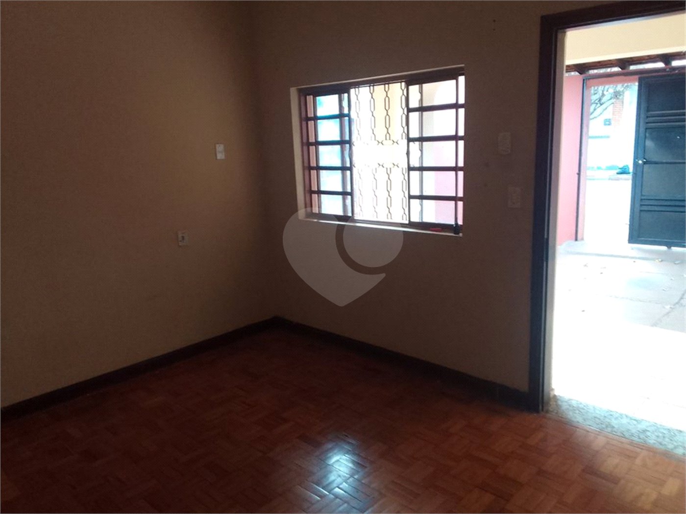 Casa à venda com 3 quartos, sendo 1 suíte, em Vila Progresso, Araraquara, SP