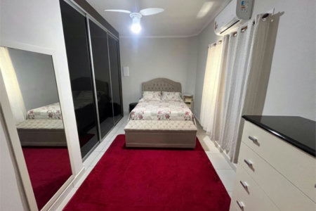 Casa com 3 dormitórios à venda, 142 m² por R$ 675.000,00 - Centro - São Vicente/SP