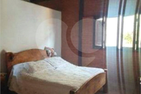 Casa à venda com 3 quartos, sendo 1 suíte, no condomínio Terras de São Francisco, Vinhedo - SP