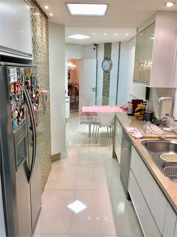 Apartamento à venda com 3 suítes em Tatuapé, São Paulo, SP