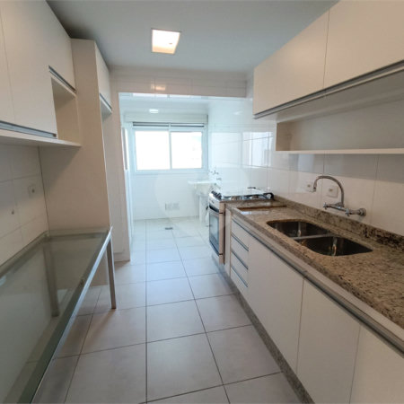 Apartamento à venda com 3 quartos, sendo 1 suíte, no Centro, São Roque, SP
