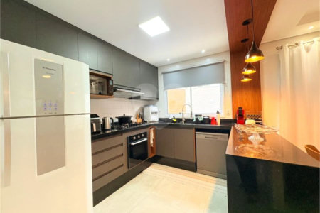 Sobrado à venda com 3 quartos, sendo 1 suíte, em Santa Teresinha, São Paulo, SP