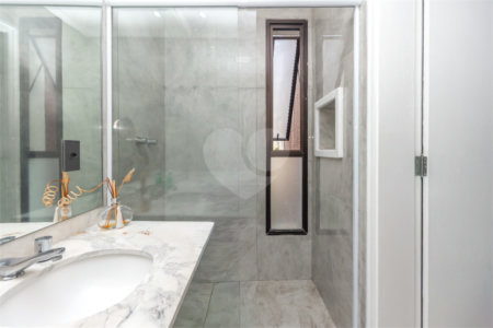 Apartamento à venda com 3 suítes em Chácara Flora, São Paulo, SP