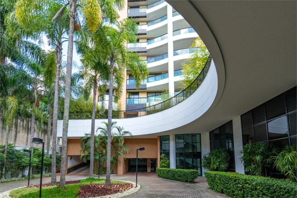 Apartamento tipo para venda com 3 quartos, sendo 3 suítes, 192m² na Vila Suzana