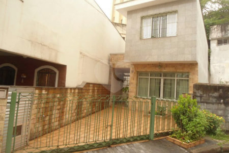 Casa à venda com 3 quartos no condomínio Travessa Quefren,21, São Paulo - SP