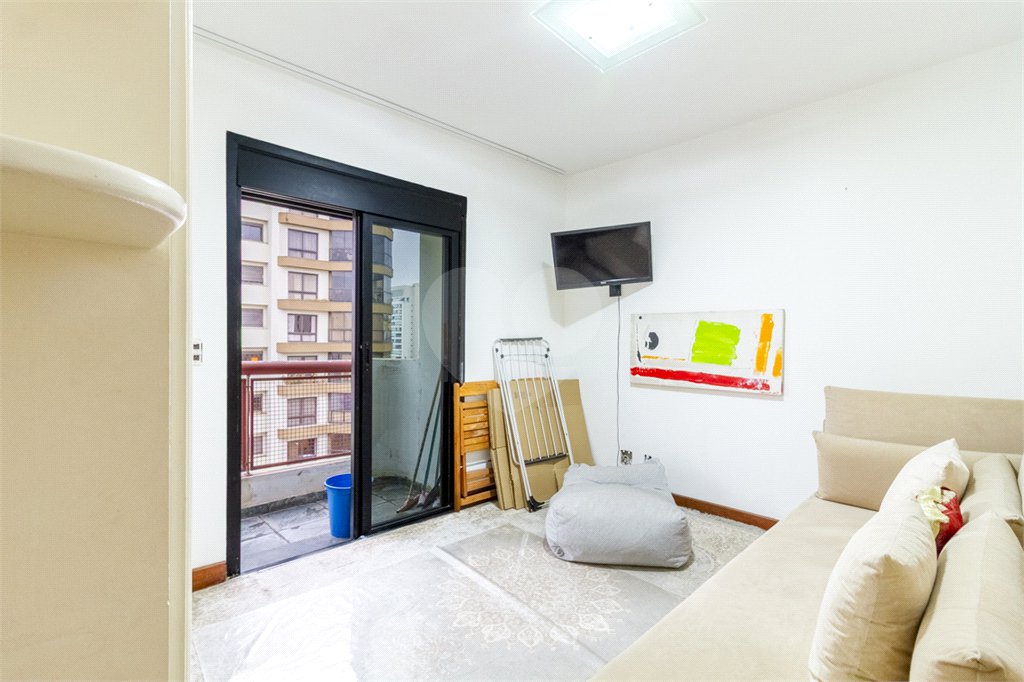 Apartamento à venda com 4 quartos, sendo 1 suíte, em Indianópolis, São Paulo, SP