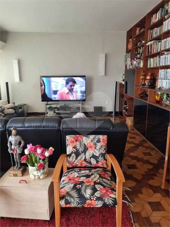 Casa Térrea à venda com 5 quartos, sendo 3 suítes, em Tremembé, São Paulo, SP