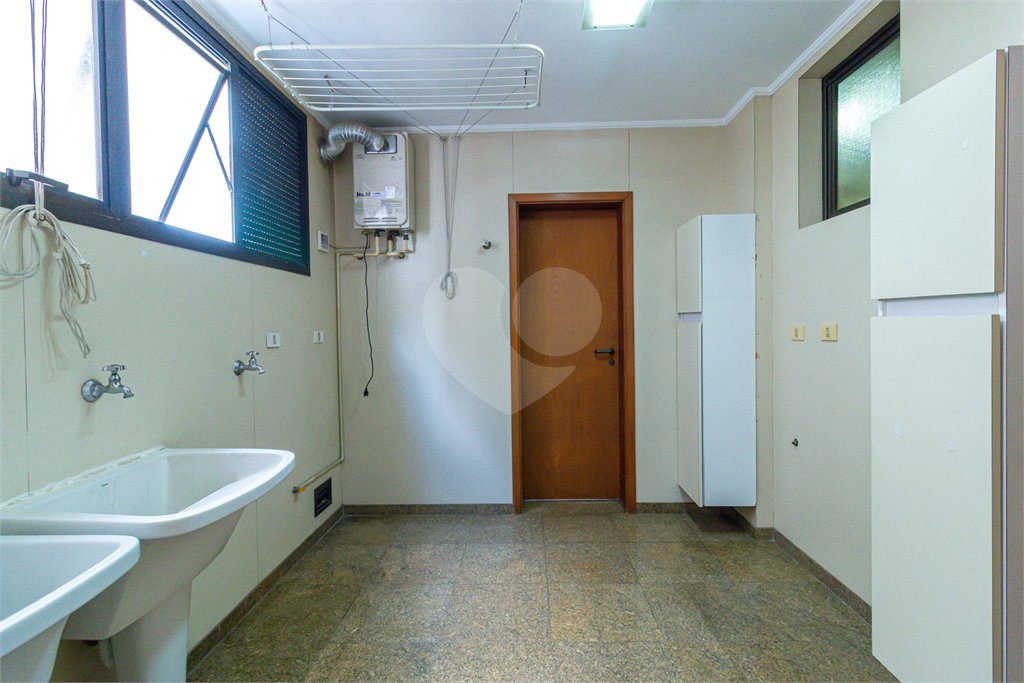 Apartamento à venda com 4 quartos, sendo 3 suítes,  em Chácara Santo Antônio, São Paulo, SP