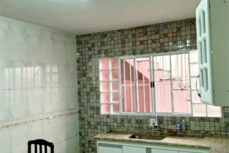 Sobrado à venda com 3 quartos, sendo 1 suíte, em Jardim Pinheiros, São Paulo, SP