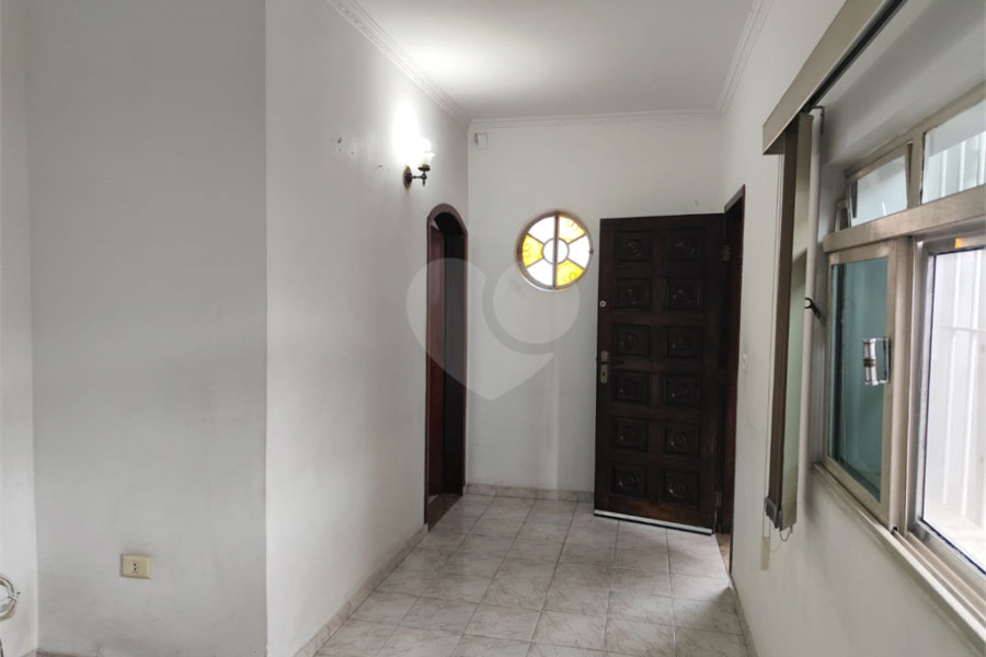 Sobrado à venda com 2 quartos em Vila Nivi, São Paulo, SP
