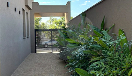 Condomínio à venda com 4 quartos, sendo 3 suítes,  em Loteamento Terras de Florença, Ribeirão Preto, SP