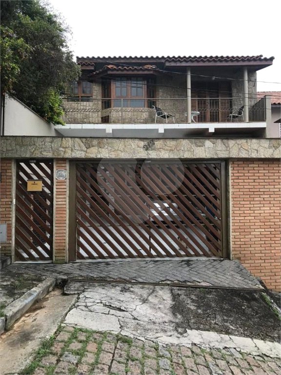 Sobrado à venda com 4 suítes em Vila Irmãos Arnoni, São Paulo, SP