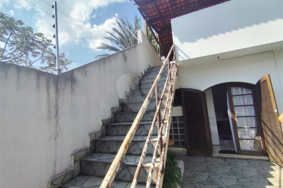 Sobrado à venda com 3 quartos, sendo 1 suíte, em Tremembé, São Paulo, SP