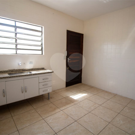 Sobrado à venda com 2 quartos em Vila Santa Rita, São Roque, SP