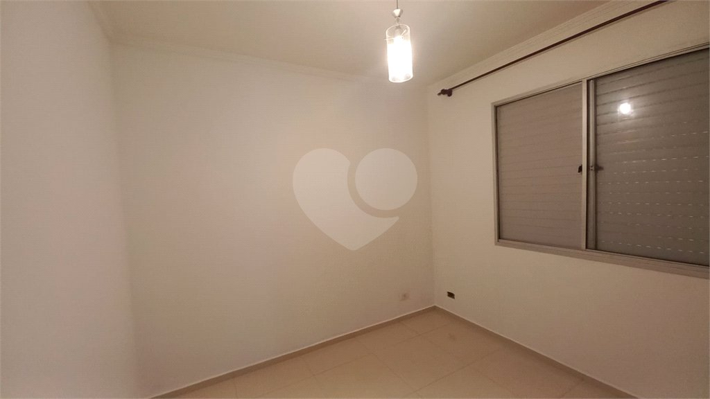 Apartamento à venda com 3 quartos em Jardim Londrina, São Paulo, SP