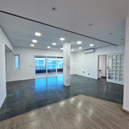 Casa à venda ou para alugar com 5 quartos, sendo 4 suítes,  em Santa Rosa, Vinhedo, SP