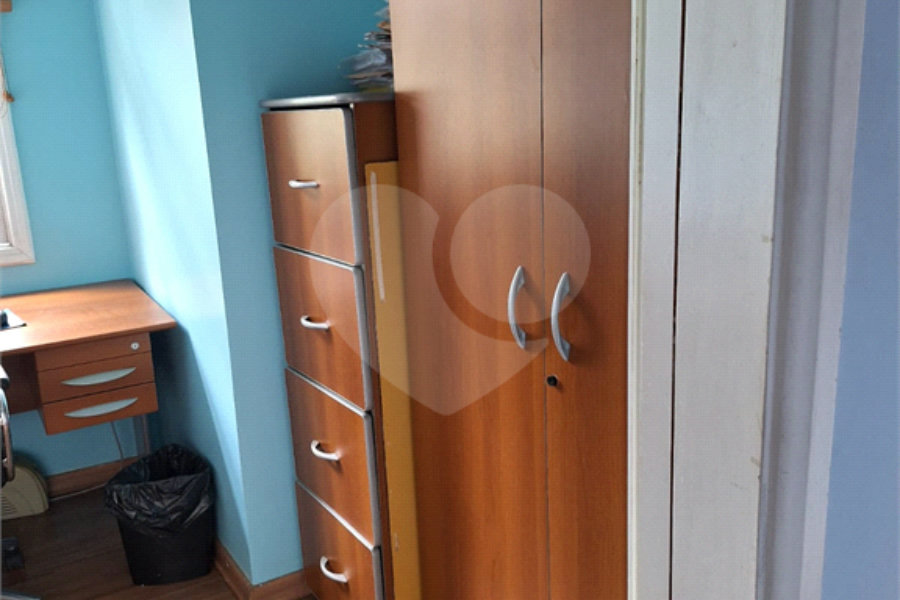 Sobrado à venda com 3 quartos, sendo 1 suíte, em Vila Irmãos Arnoni, São Paulo, SP