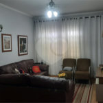 Casa à venda com 4 quartos, sendo 1 suíte,  em Vila Rosália, Guarulhos, SP