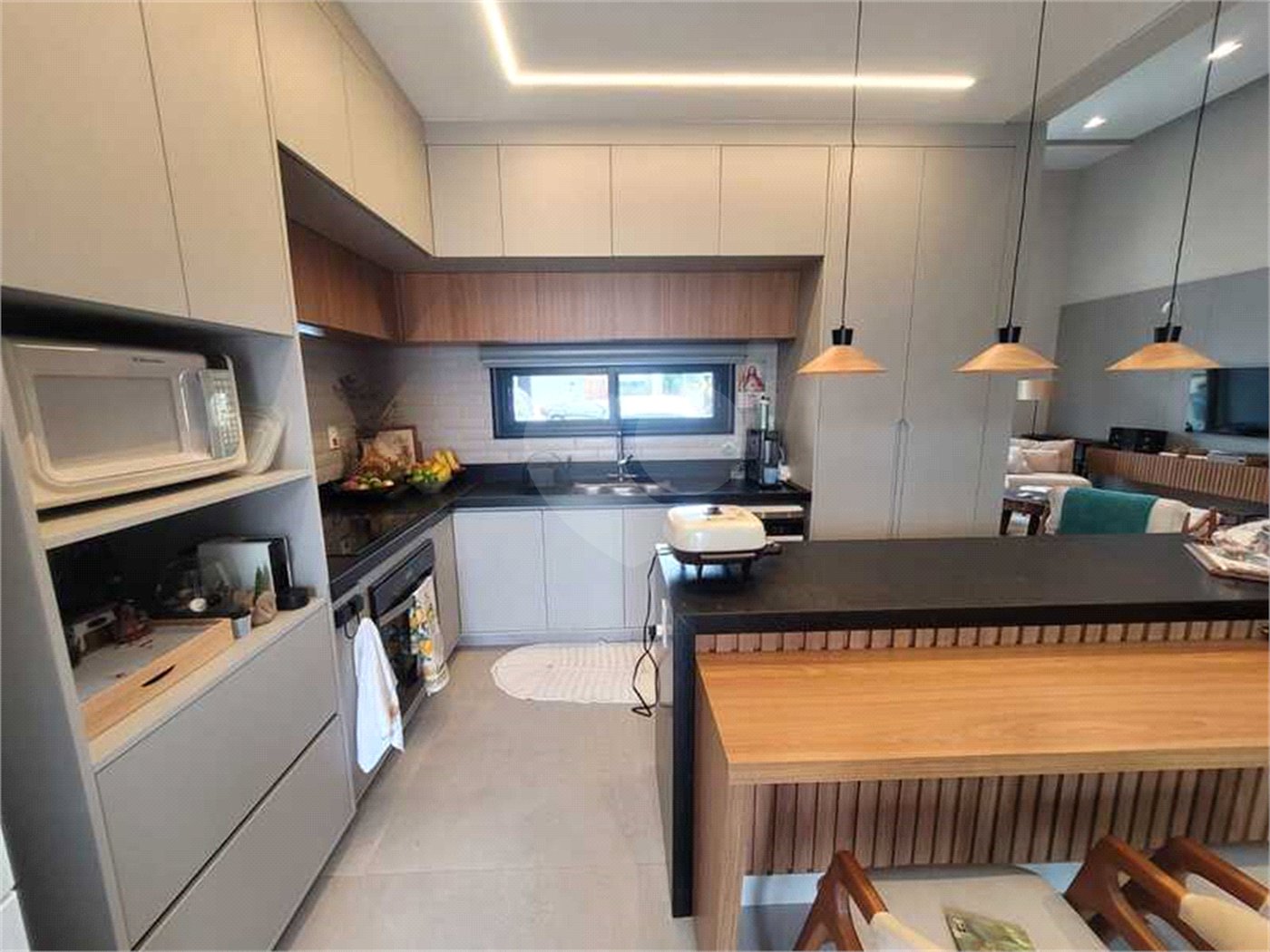 Casa à venda com 3 suítes no condomínio Piemonte, Indaiatuba - SP