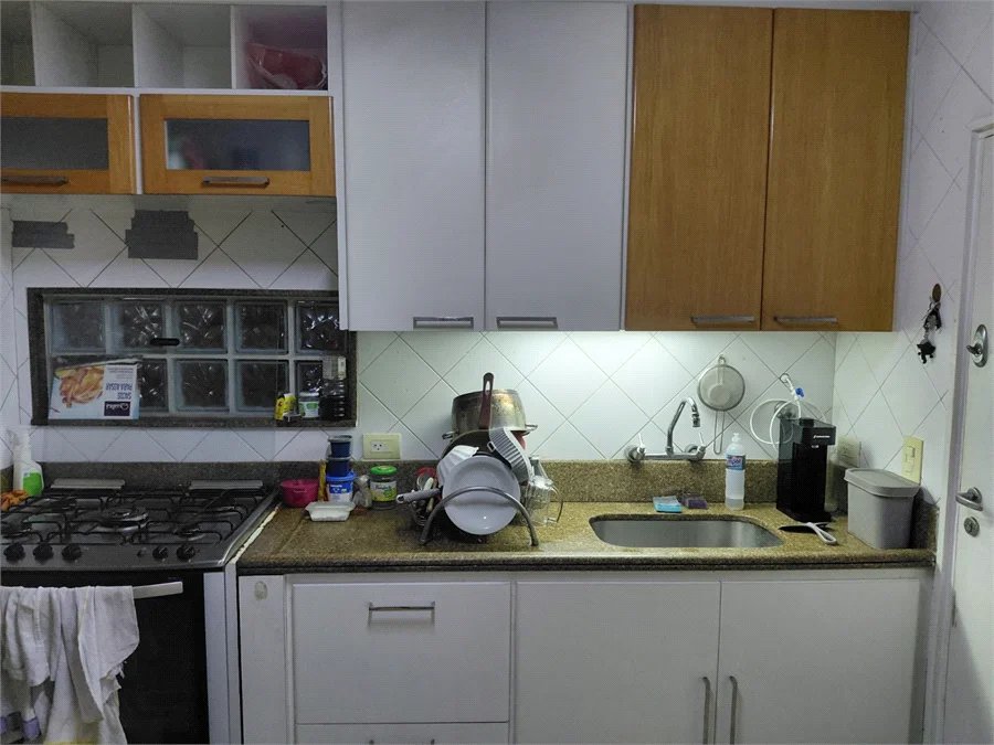 Apartamento para alugar com 3 quartos, sendo 1 suíte, em Cerqueira César, São Paulo, SP