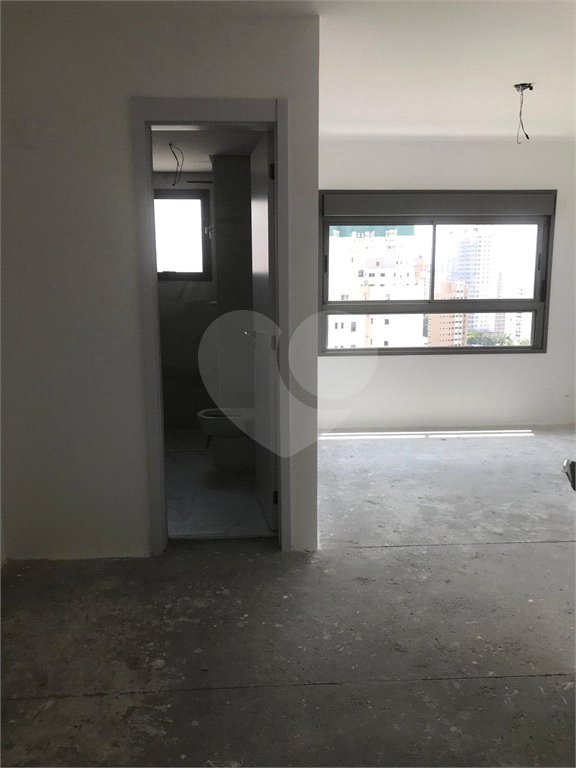 Magnífico apartamento novo (no contra-piso) à venda na Chácara Klabin com 144 m² e 3 suítes.