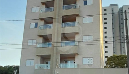 Apartamento à venda com 2 quartos, sendo 1 suíte, no Centro, Araraquara, SP