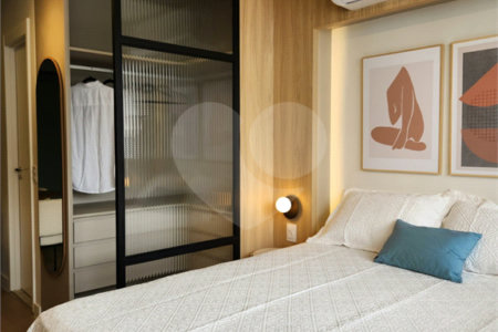 Studio 28M2 para locação em Moema Pássaros