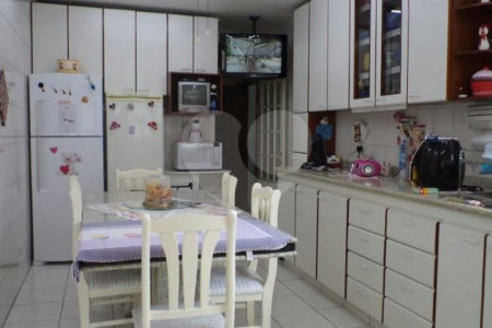 Casa térrea com 3 quartos em bolsão residencial City Campo Grande em São Paulo - SP