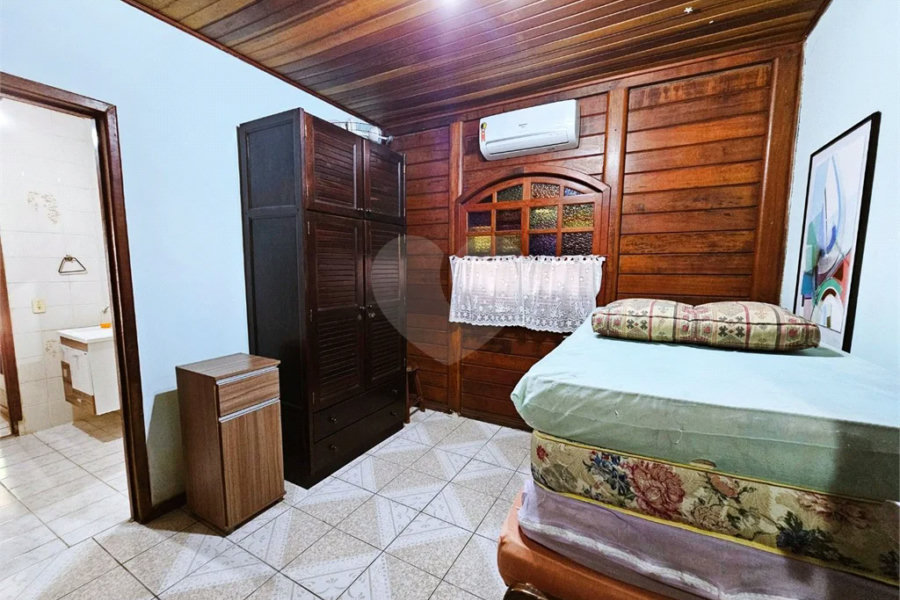 Casa à venda com 4 quartos, sendo 2 suítes, em Riviera de São Lourenço, Bertioga, SP