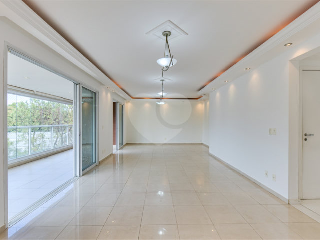 Apartamento à venda com 3 suítes em Chácara Santo Antônio (zona Sul), São Paulo, SP