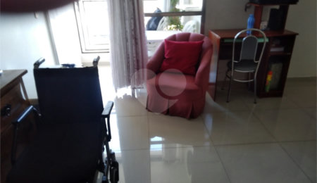 Apartamento à venda com 3 quartos, sendo 1 suíte,  em Parque Santana, Mogi das Cruzes, SP