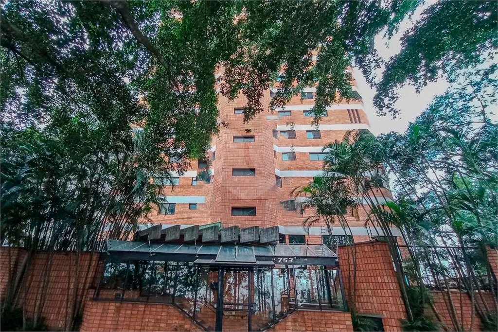 Apartamento à venda com 4 quartos, sendo 2 suítes, em Paraíso do Morumbi, São Paulo, SP