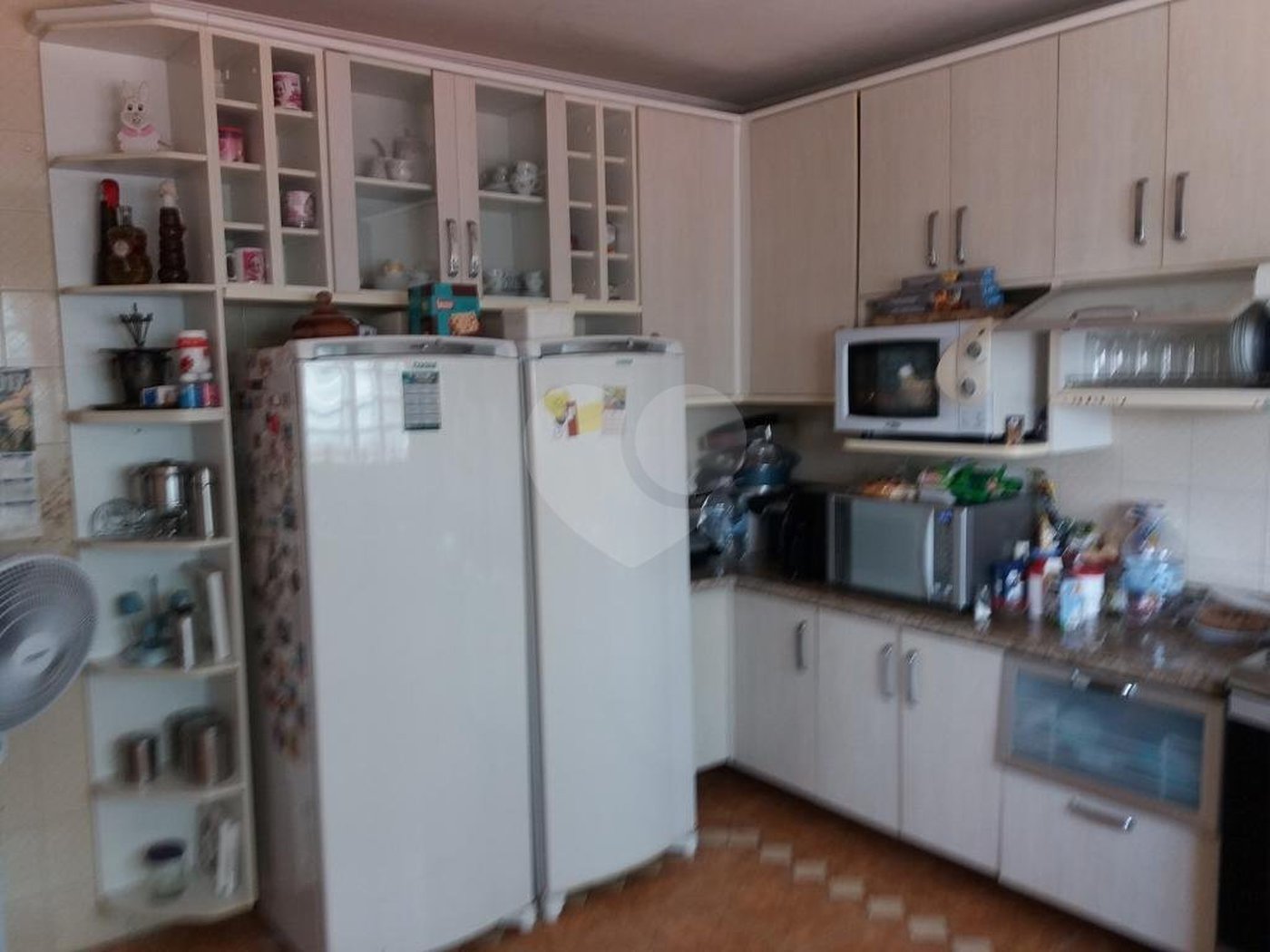 Sobrado à venda com 4 quartos, sendo 2 suítes, em Tremembé, São Paulo, SP