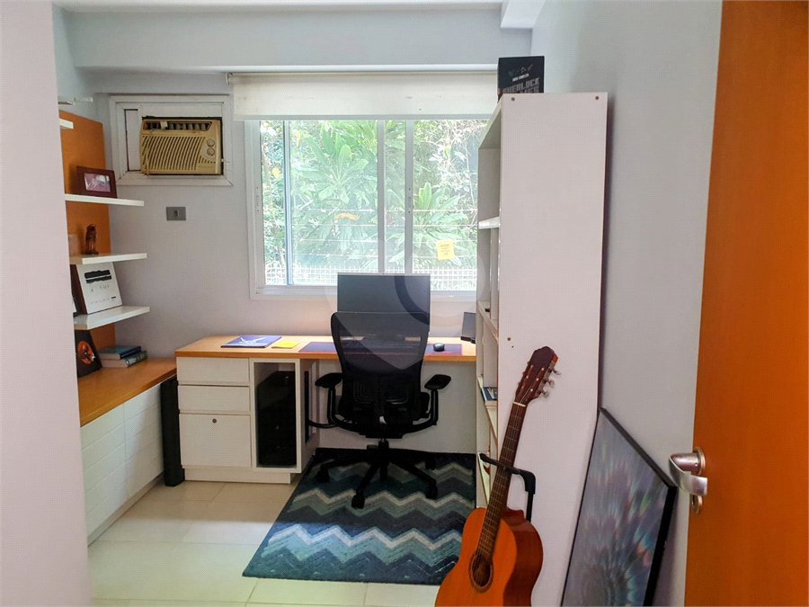 Apartamento à venda com 3 quartos, sendo 1 suíte, em Humaitá, Rio de Janeiro, RJ