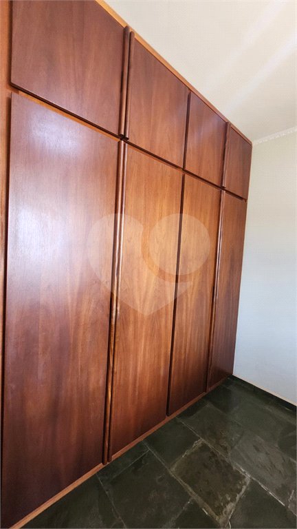 Casa à venda com 3 quartos, sendo 2 suítes, em Jardim Europa (vila Xavier), Araraquara, SP