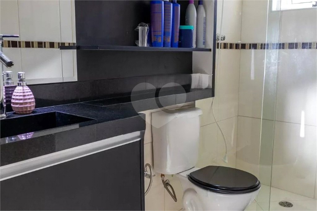 Casa à venda com 3 quartos, sendo 1 suíte,  no condomínio Rafaela I, São Paulo - SP